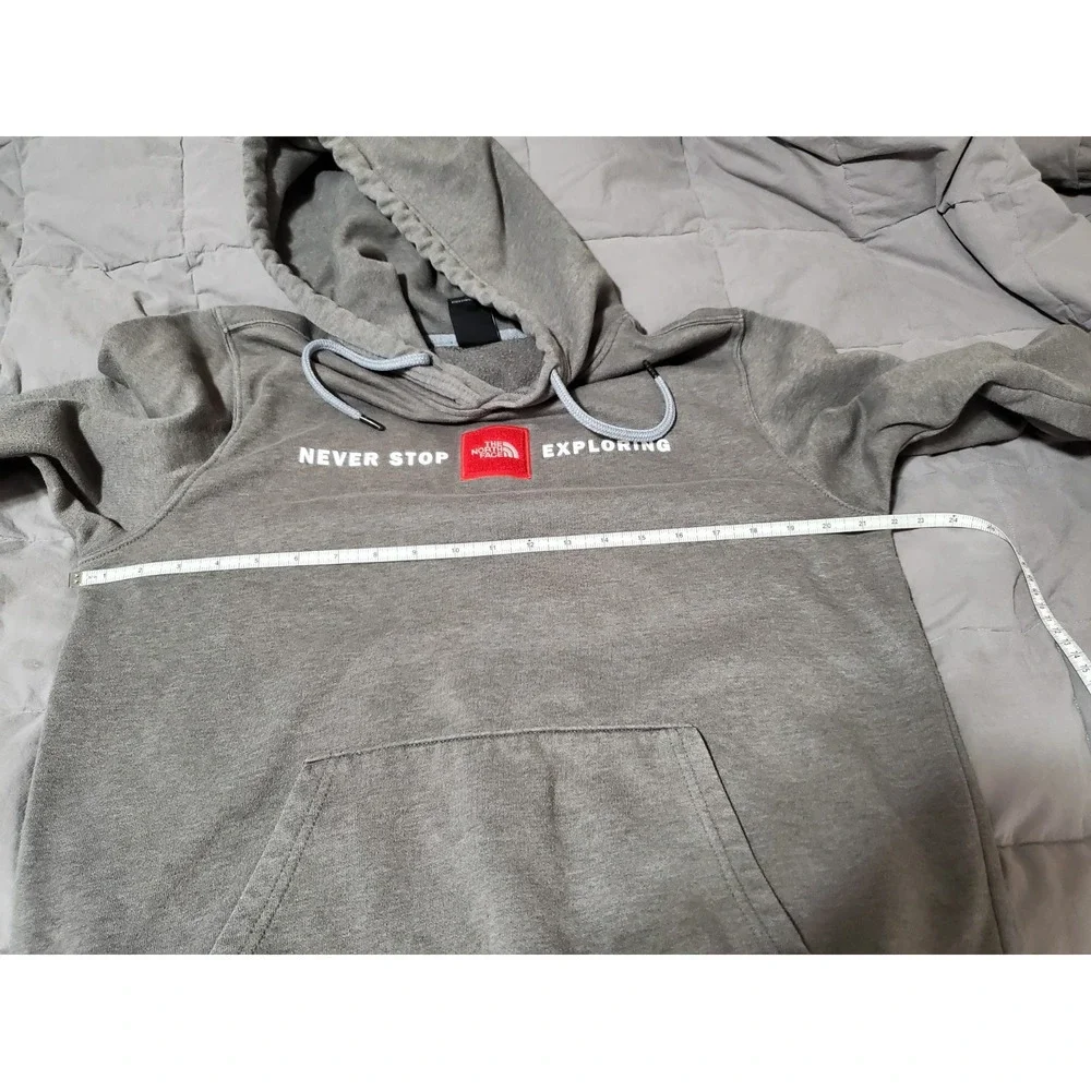 The North Face Mens Medium Hoodie Gray “Never Stop Exploring” Pullover F21 A3Y9J